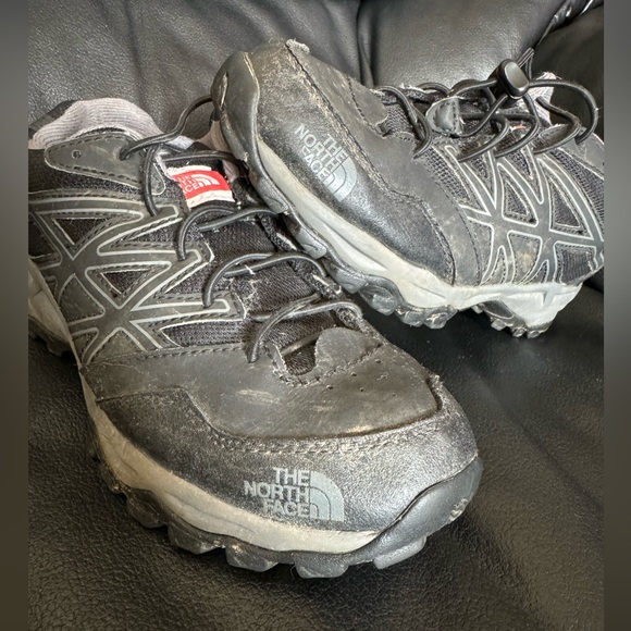 ⭐️The North Face Jr Hedgehog Hiker Shoes - Picture 4 of 8